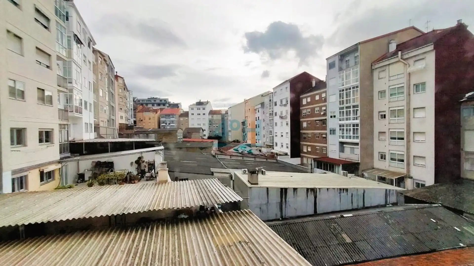 Vista exterior de Piso en venta en Ourense Capital  con Aire acondicionado, Calefacción y Parquet