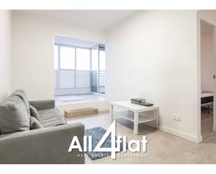 Living room of Attic to rent in L'Hospitalet de Llobregat  with Air Conditioner, Parquet flooring and Furnished