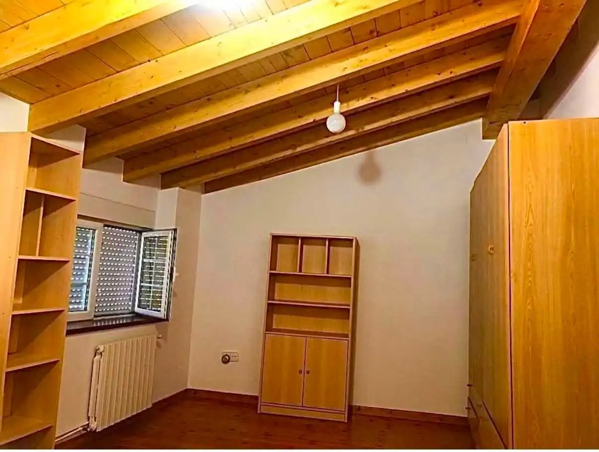 Dormitori de Casa o xalet de lloguer en Arenas de Iguña amb Calefacció, Parquet i Terrassa