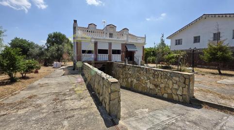 Photo 2 of House or chalet for sale in Calle Azul de Mar, El Casar, Guadalajara