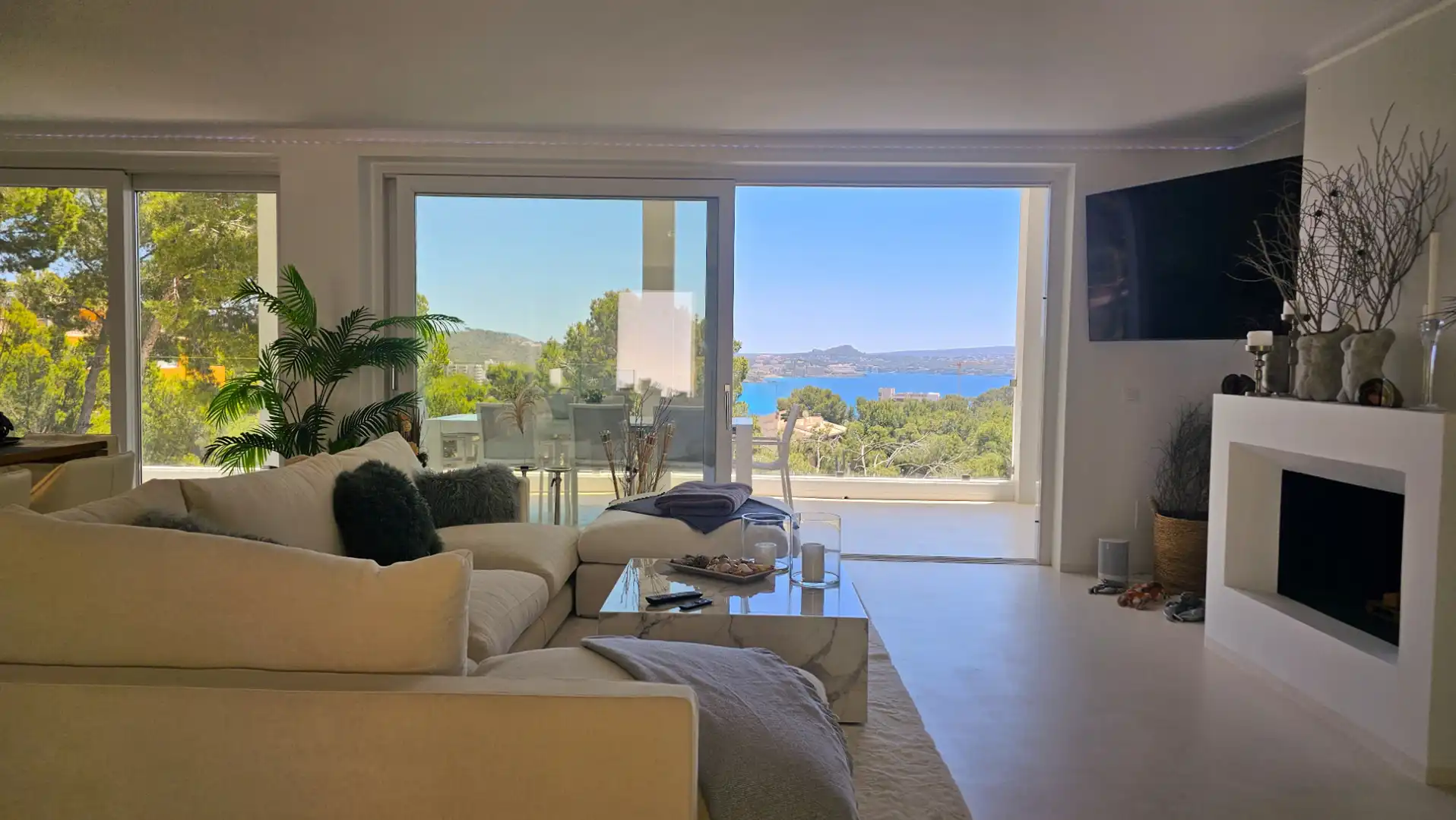 Sala de estar de Casa o chalet en venta en Calvià con Aire acondicionado, Calefacción y Jardín privado