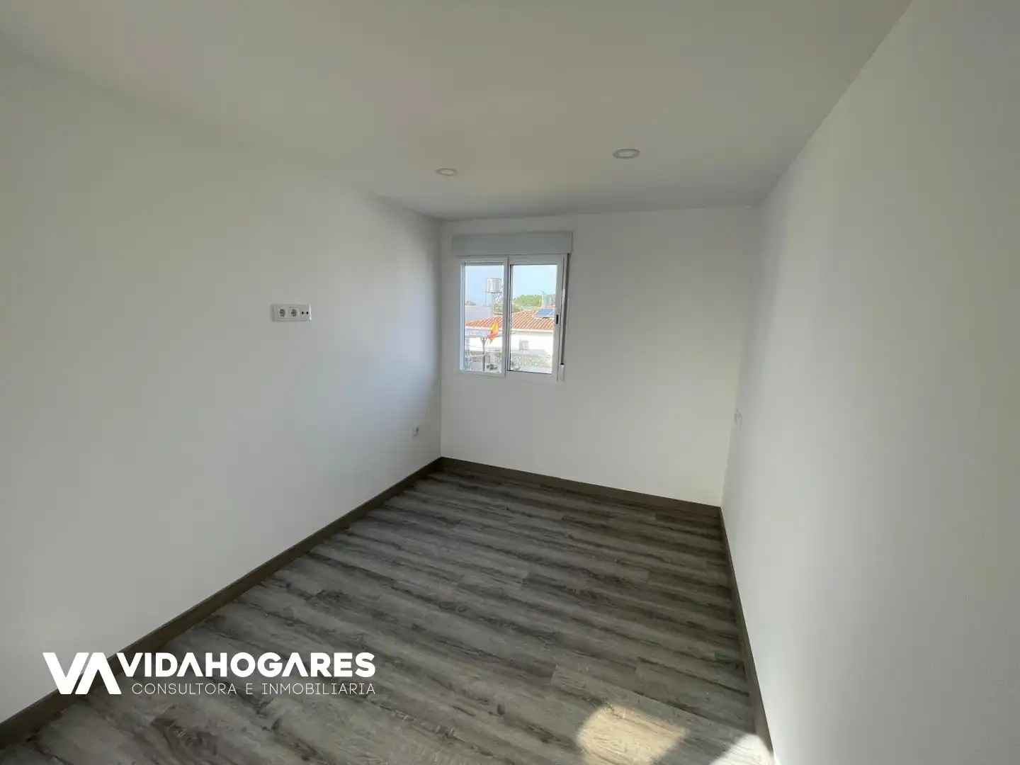 Dormitori de Finca rústica en venda en Rota