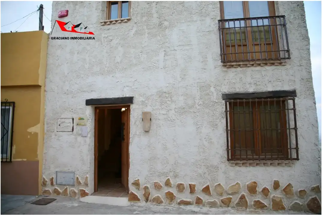 Vista exterior de Dúplex en venta en Chinchilla de Monte-Aragón con Calefacción, Amueblado y Microondas