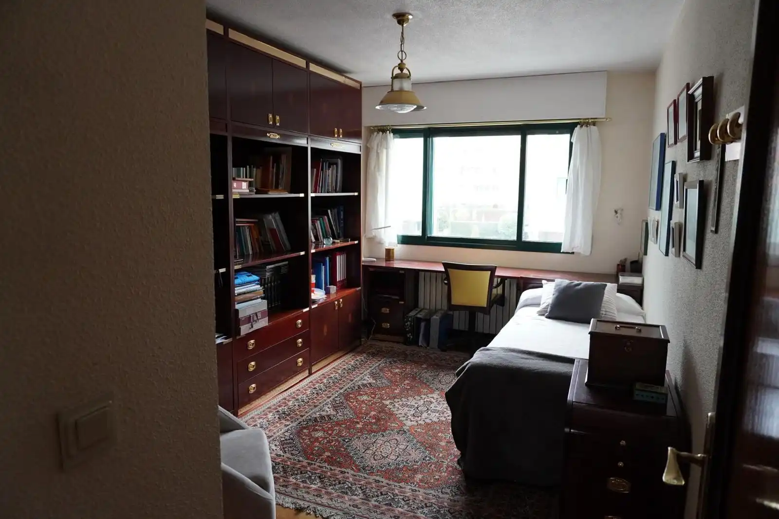 Bedroom of Flat for sale in Valladolid  with Heating, Parquet flooring and Storage room