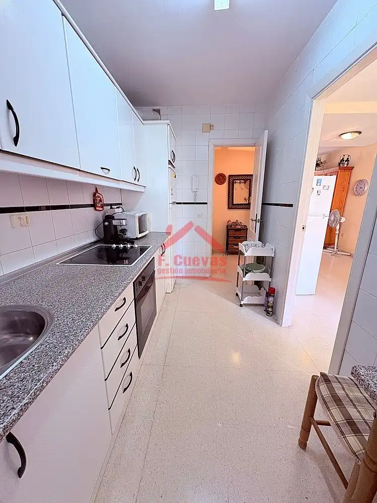 Cuina de Apartament en venda en Vélez-Málaga amb Aire condicionat, Calefacció i Terrassa