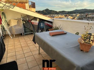 Duplex with balcony for sale in Centre
