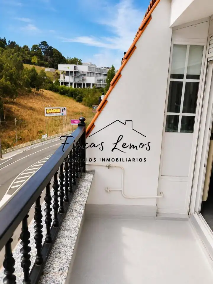 Balcony of Flat for sale in Vimianzo  with Heating, Parquet flooring and Furnished