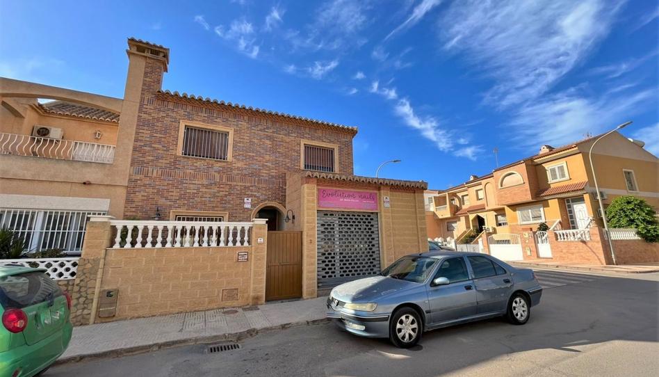 Foto 1 de Casa o chalet en venta en Roquetas Pueblo, Almería