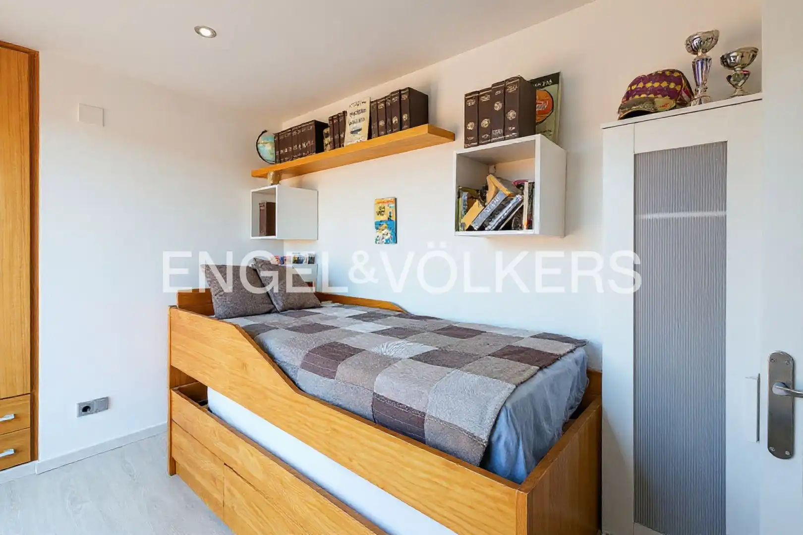 Habitación de Casa o chalet de alquiler en Esplugues de Llobregat con Aire acondicionado, Calefacción y Jardín privado