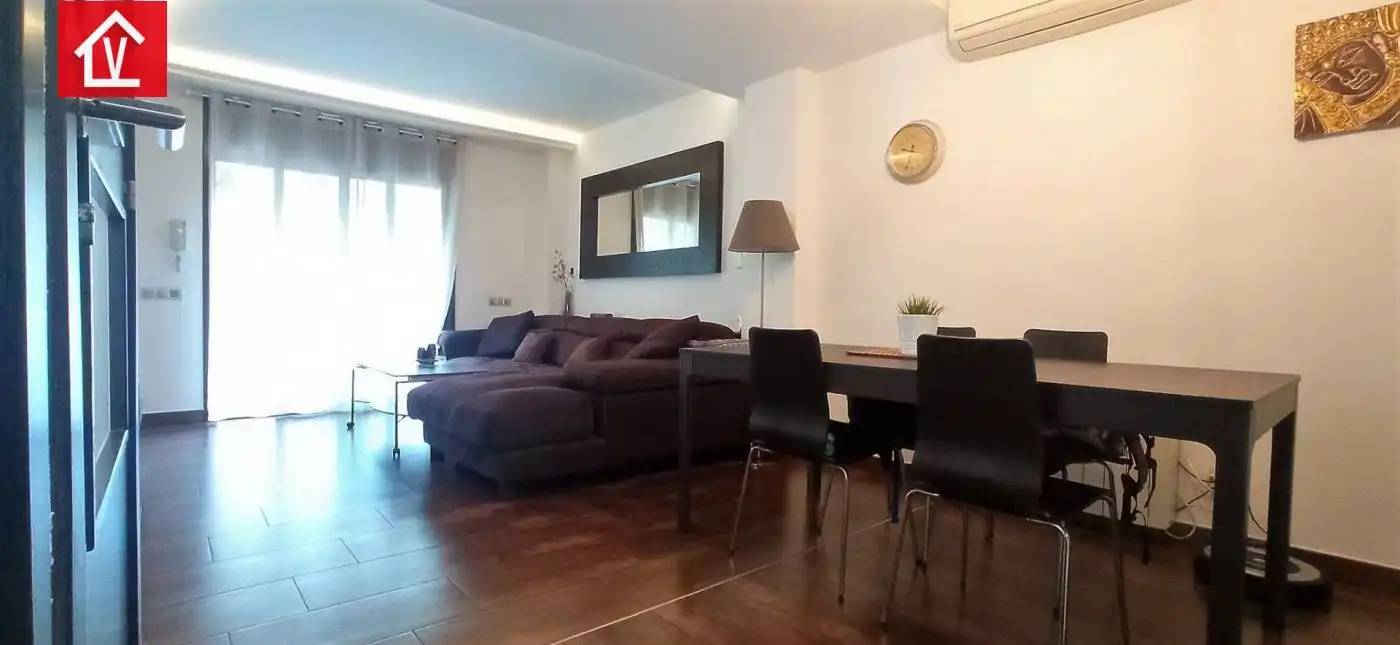Sala de estar de Casa o chalet en venta en Barberà del Vallès con Aire acondicionado, Calefacción y Terraza