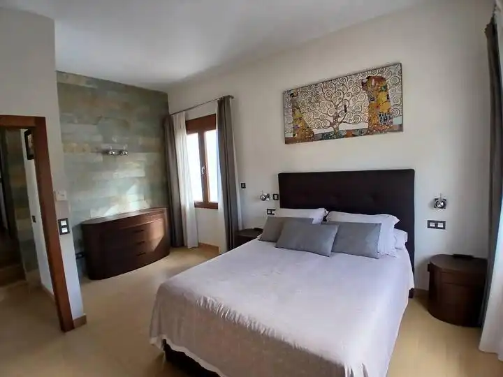 Habitación de Casa o chalet de alquiler en Casabermeja con Aire acondicionado, Jardín privado y Piscina