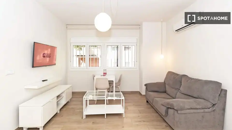 Sala de estar de Piso de alquiler en Valencia con Aire acondicionado, Calefacción y Amueblado