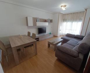 Living room of Flat to rent in Fuenlabrada  with Air Conditioner, Heating and Parquet flooring
