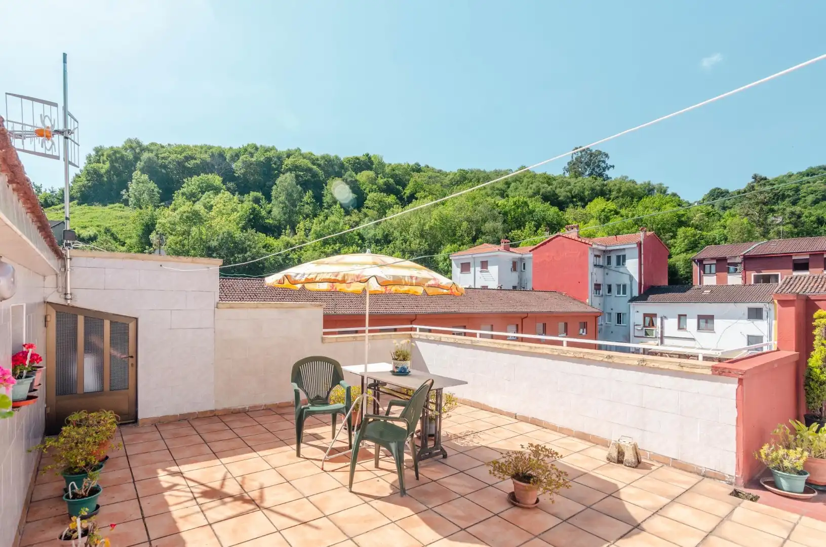 Terrassa de Casa adosada en venda en Langreo amb Calefacció, Terrassa i Traster