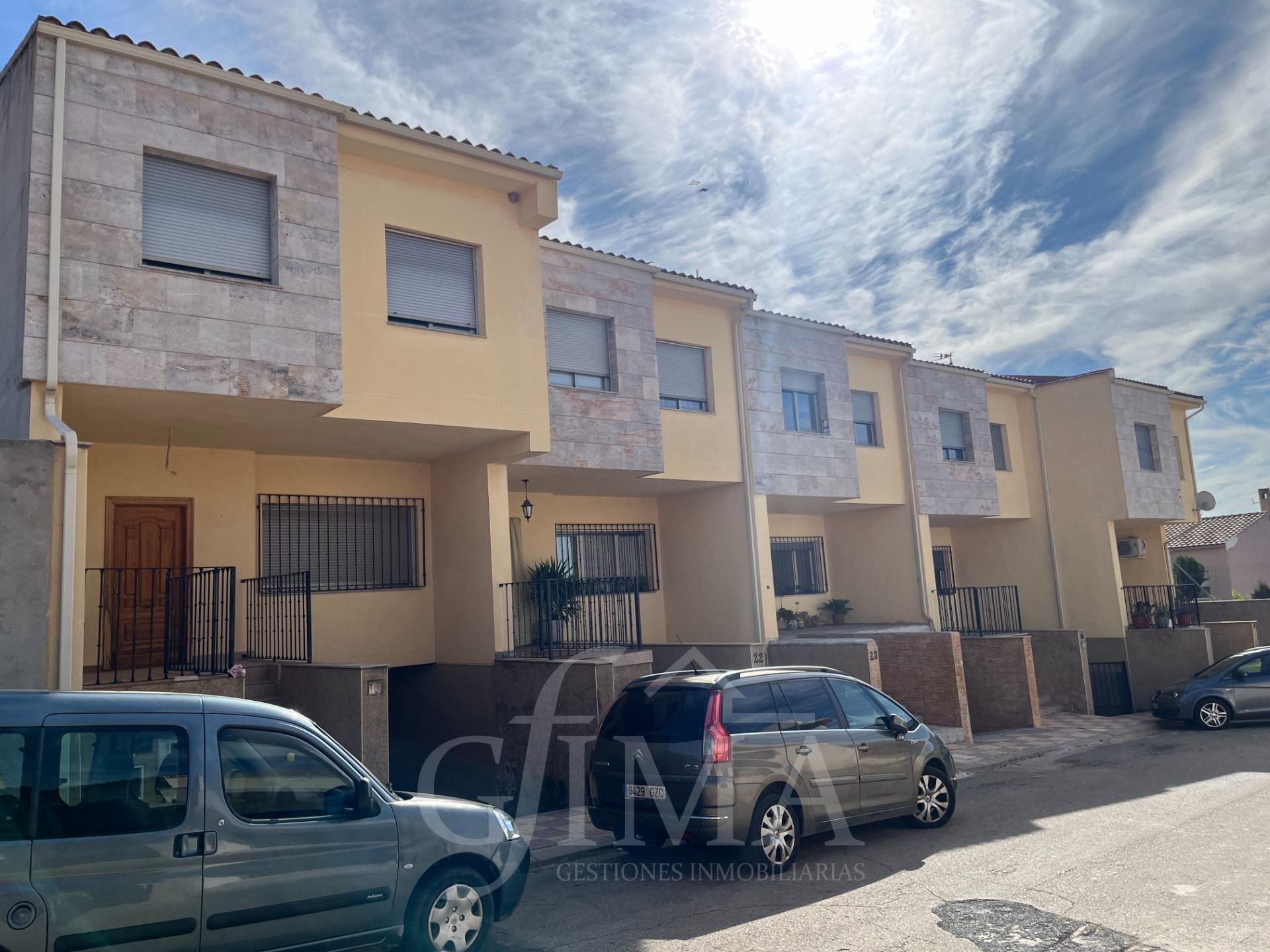 Vista exterior de Casa adosada en venta en Villarrubia de los Ojos con Calefacción y Jardín privado