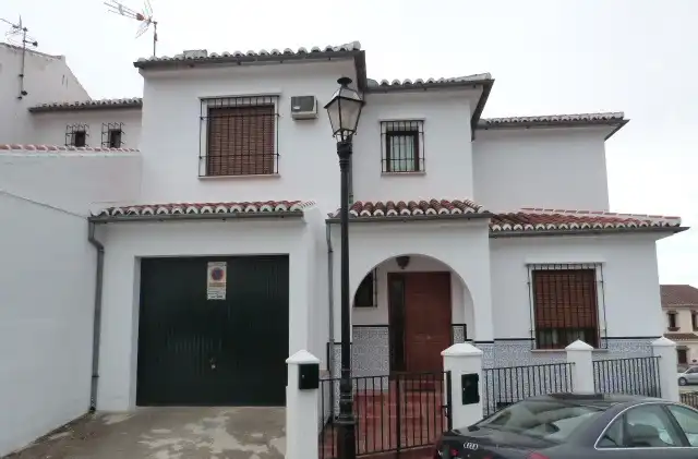 Vista exterior de Casa adosada en venta en Antequera