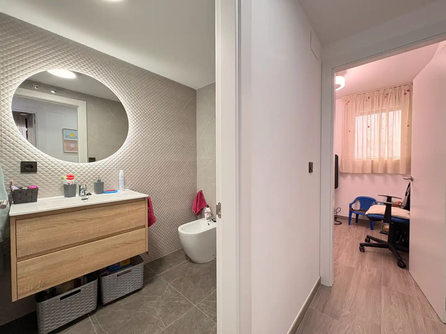 Bathroom of Attic for sale in Zaragoza  with Air Conditioner, Heating and Terrace
