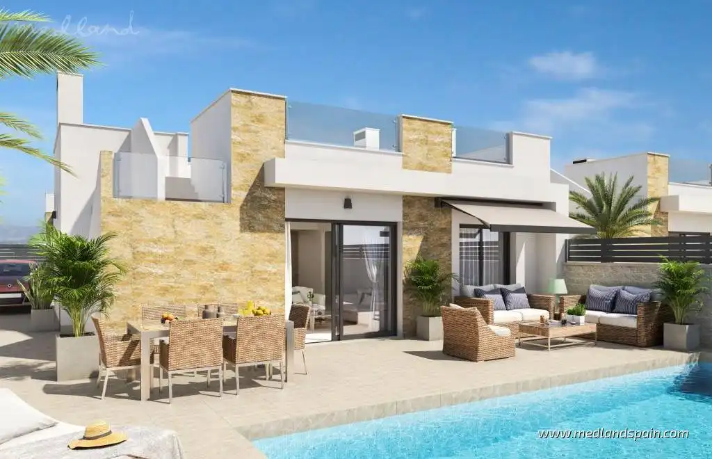 Detached house with pool for sale in San Fulgencio