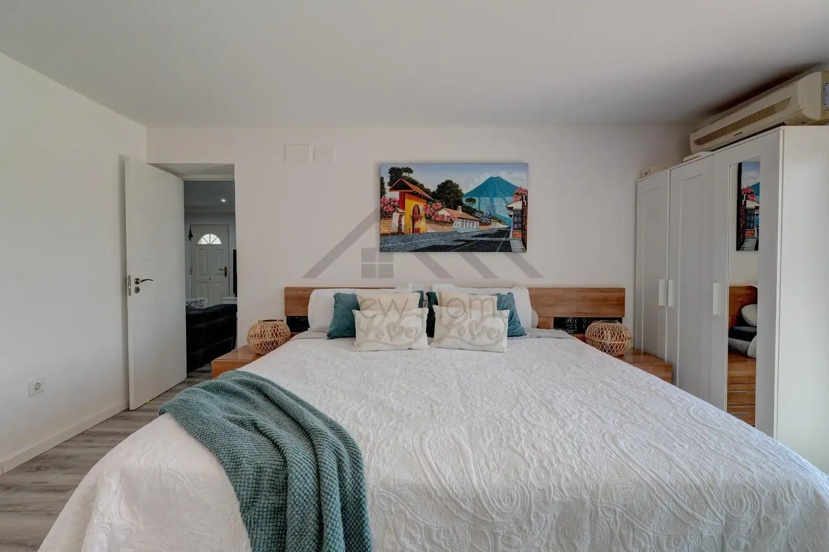 Bedroom of Houses for sale in La Pobla de Vallbona  with Air Conditioner, Heating and Private garden