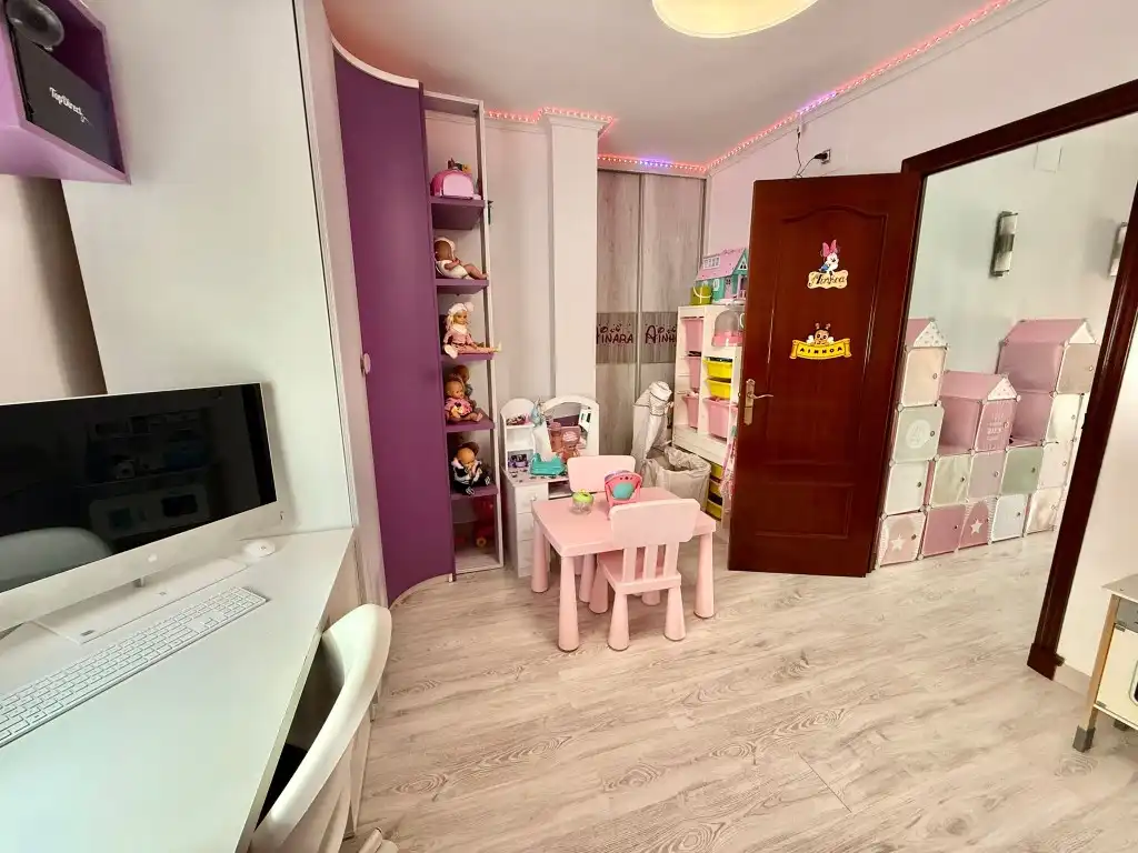 Schlafzimmer von Maisonette zum Verkauf in Cádiz mit Balkon