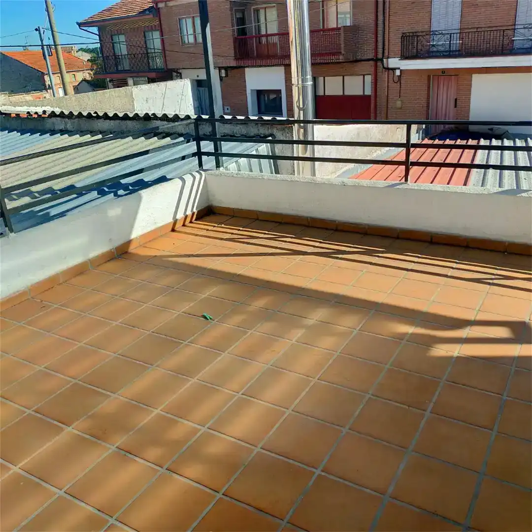 Terrassa de Pis en venda en Villaverde de Íscar amb Traster, Moblat i Forn