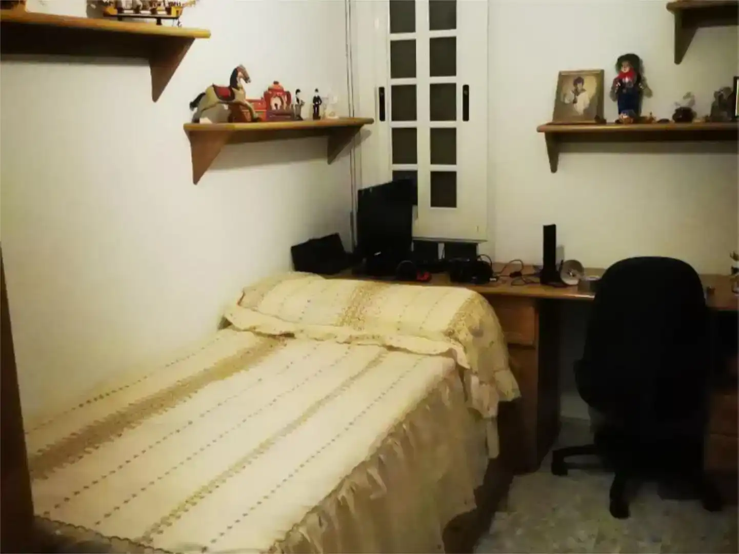 Habitación de Piso en venta en Montilla con Aire acondicionado, Trastero y Amueblado