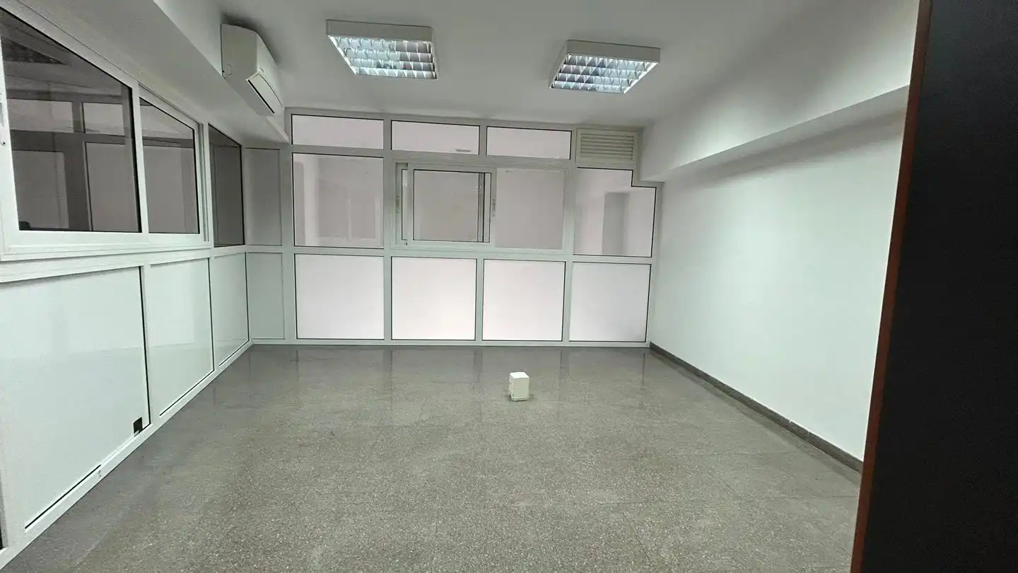 Local comercial en venda a De Girona, imagen 7