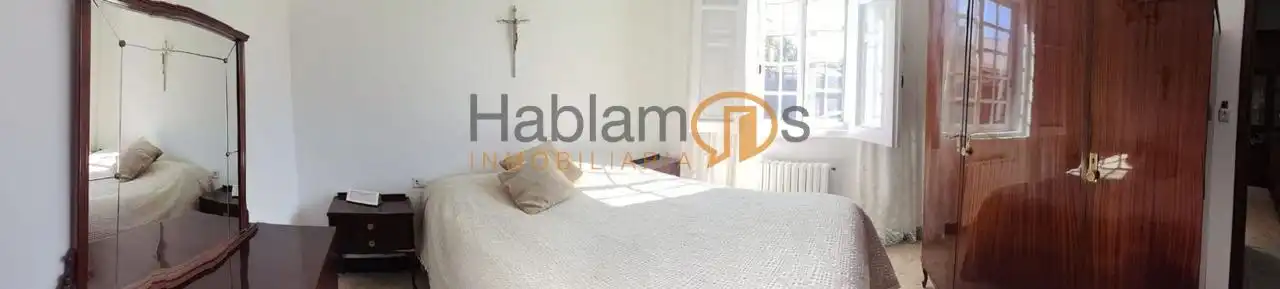 Dormitori de Casa o xalet en venda en Arealonga