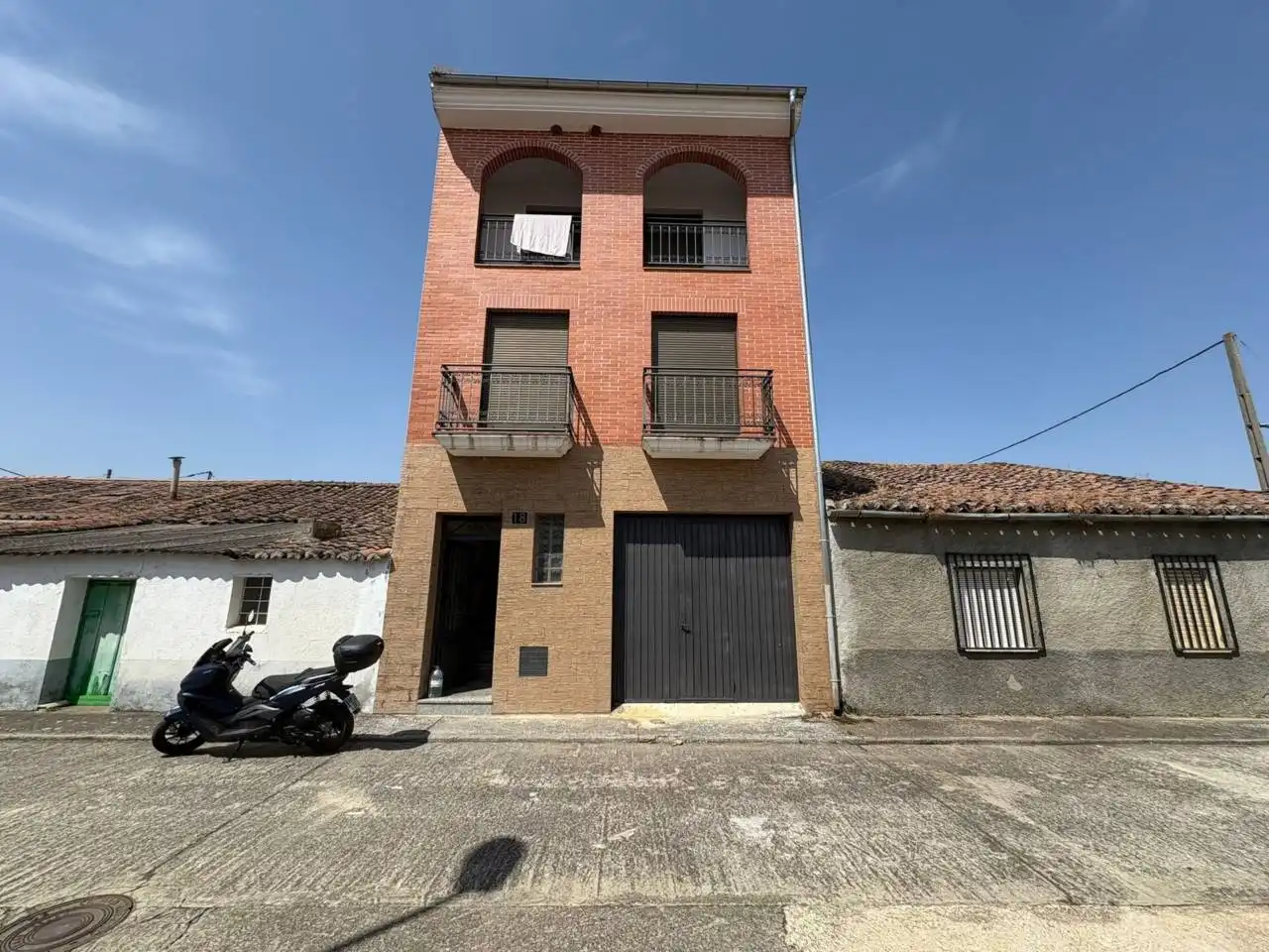 Terraced house for sale in Calle Clemente Velasco, imagen 4