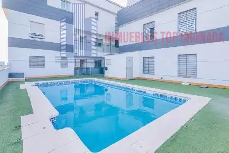 Piscina de Apartamento en venta en Albolote con Trastero y Piscina comunitaria