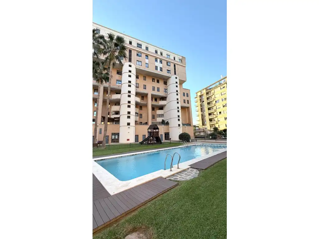 Swimming pool of Flat for sale in Valencia  with Air Conditioner, Terrace and Community pool