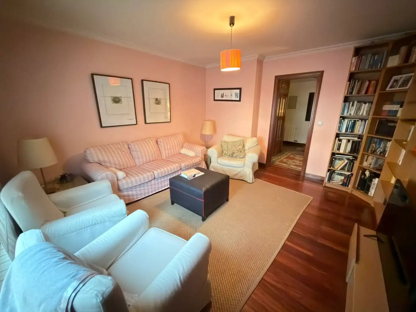 Sala de estar de Piso en venta en Pontevedra Capital  con Calefacción, Parquet y Trastero