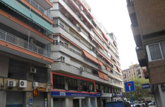 Local comercial en Venta en Ensanche - Diputación