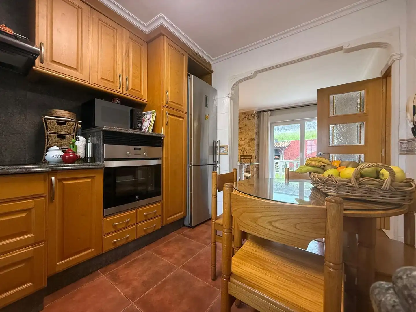 Cocina de Casa o chalet en venta en Gijón  con Calefacción, Terraza y Piscina