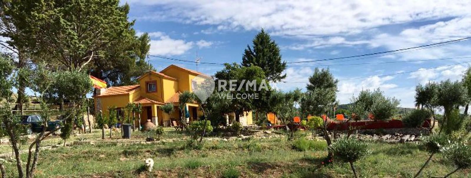 Casa o xalet en venda en Ambite amb Calefacció, Terrassa i Piscina