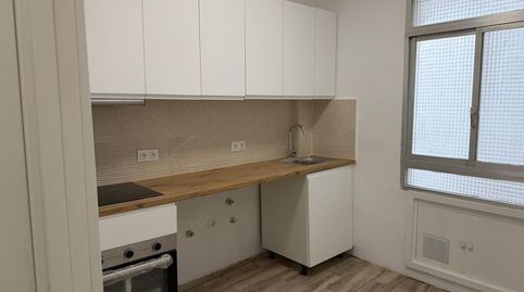 Foto 2 de Piso en venta en Zabalburu, Bilbao