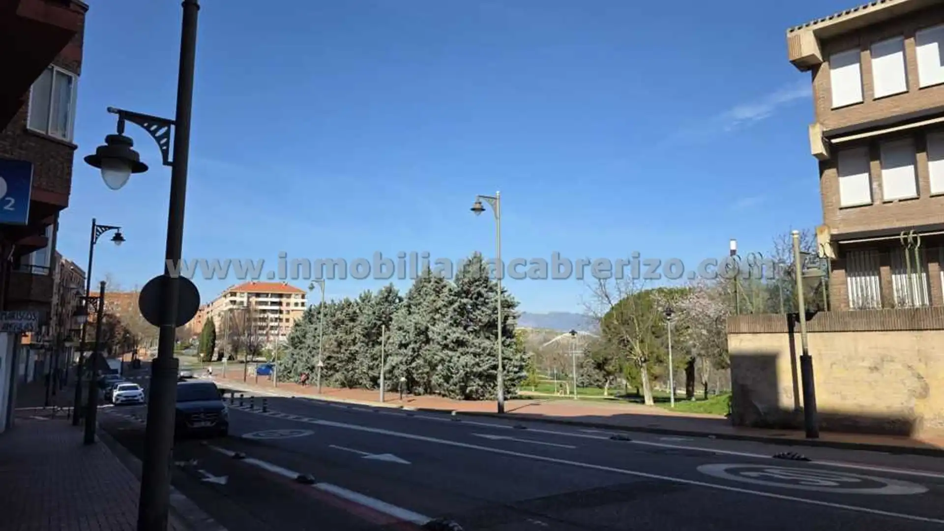 Vista exterior de Apartament en venda en  Logroño amb Calefacció