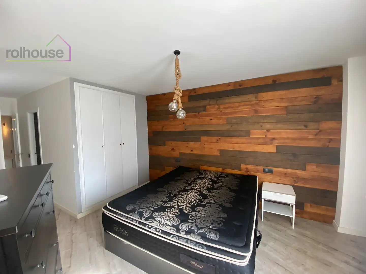 Habitación de Piso de alquiler en  Palma de Mallorca con Aire acondicionado, Parquet y Terraza