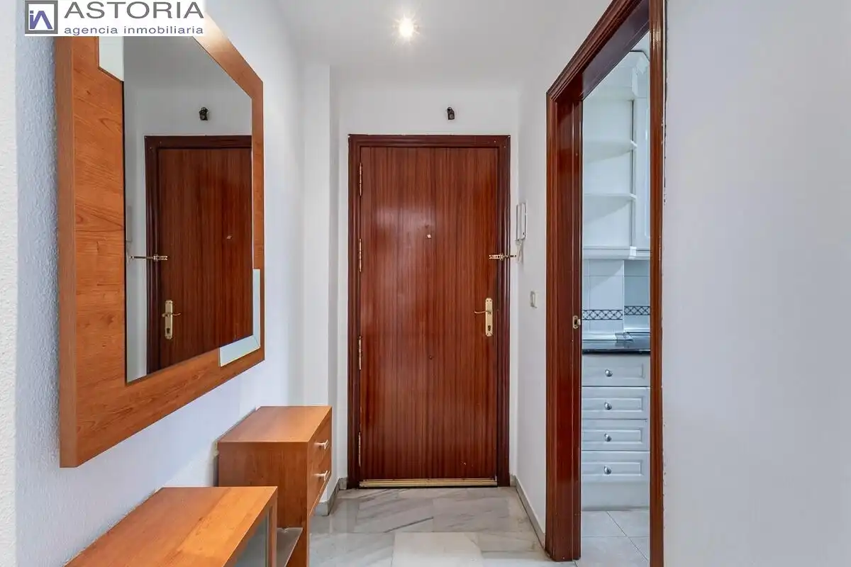Flat for sale in Granada  with Balcony