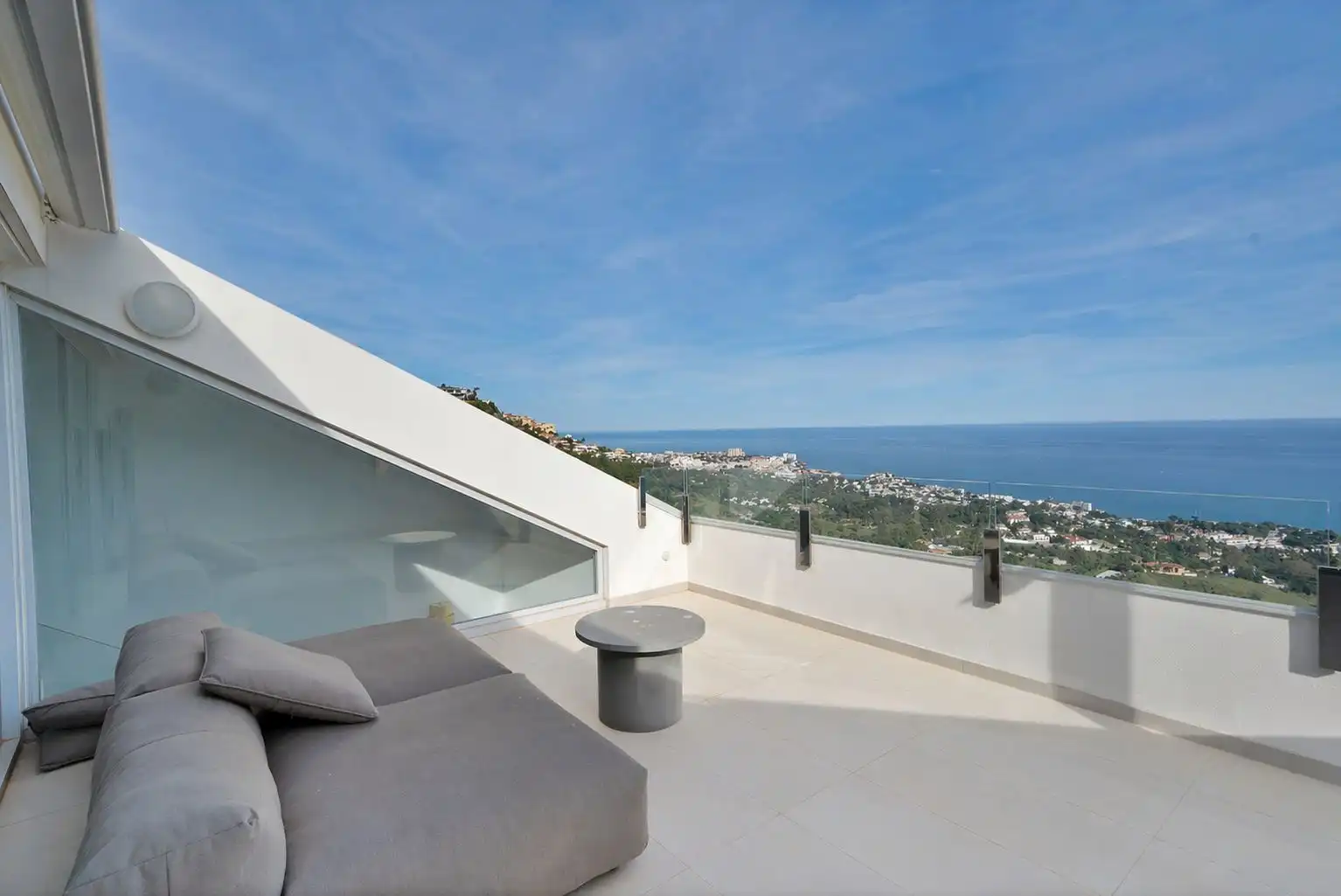 Terraza de Ático en venta en Benalmádena con Jardín privado, Alarma y Piscina comunitaria