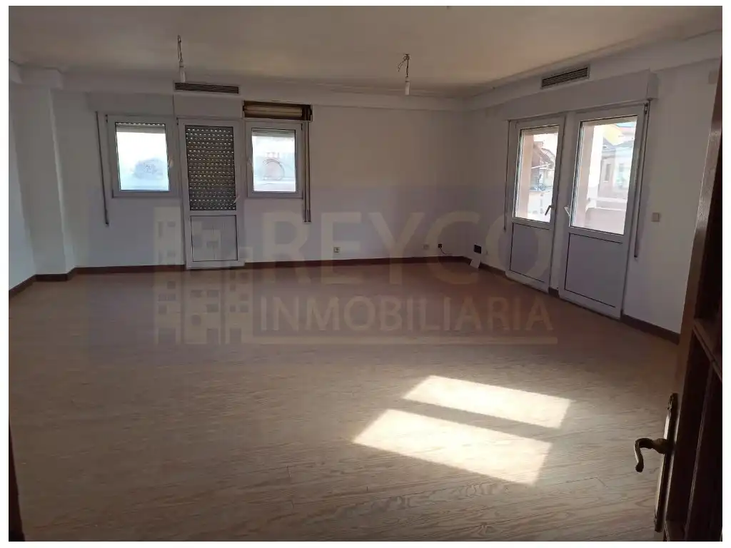Sala de estar de Casa o chalet en venta en Huércanos con Balcón