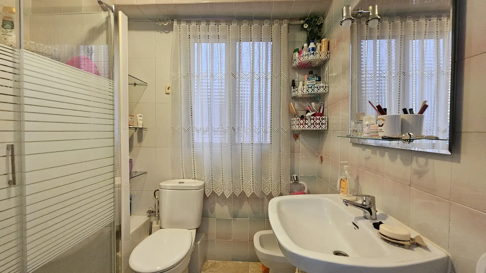 Badezimmer von Wohnung zum Verkauf in Benidorm