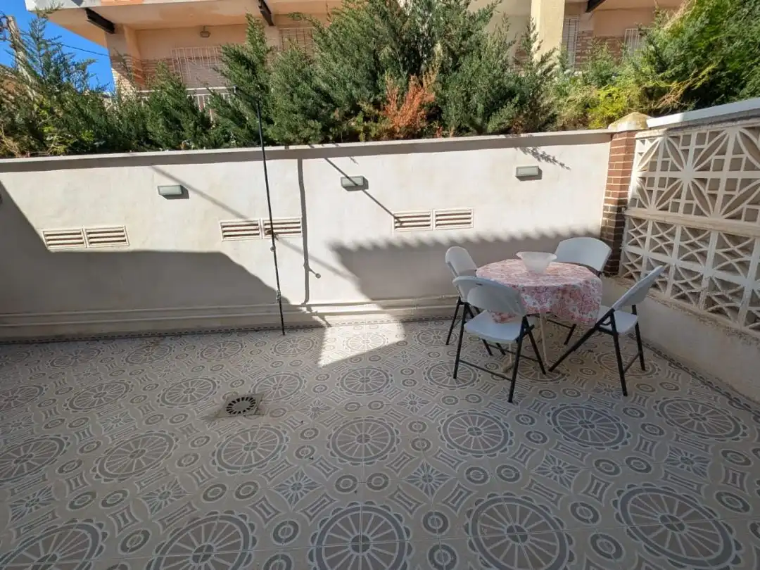 Reihenhaus zur Miete in Pintor Cecilio Pla 21, imagen 4