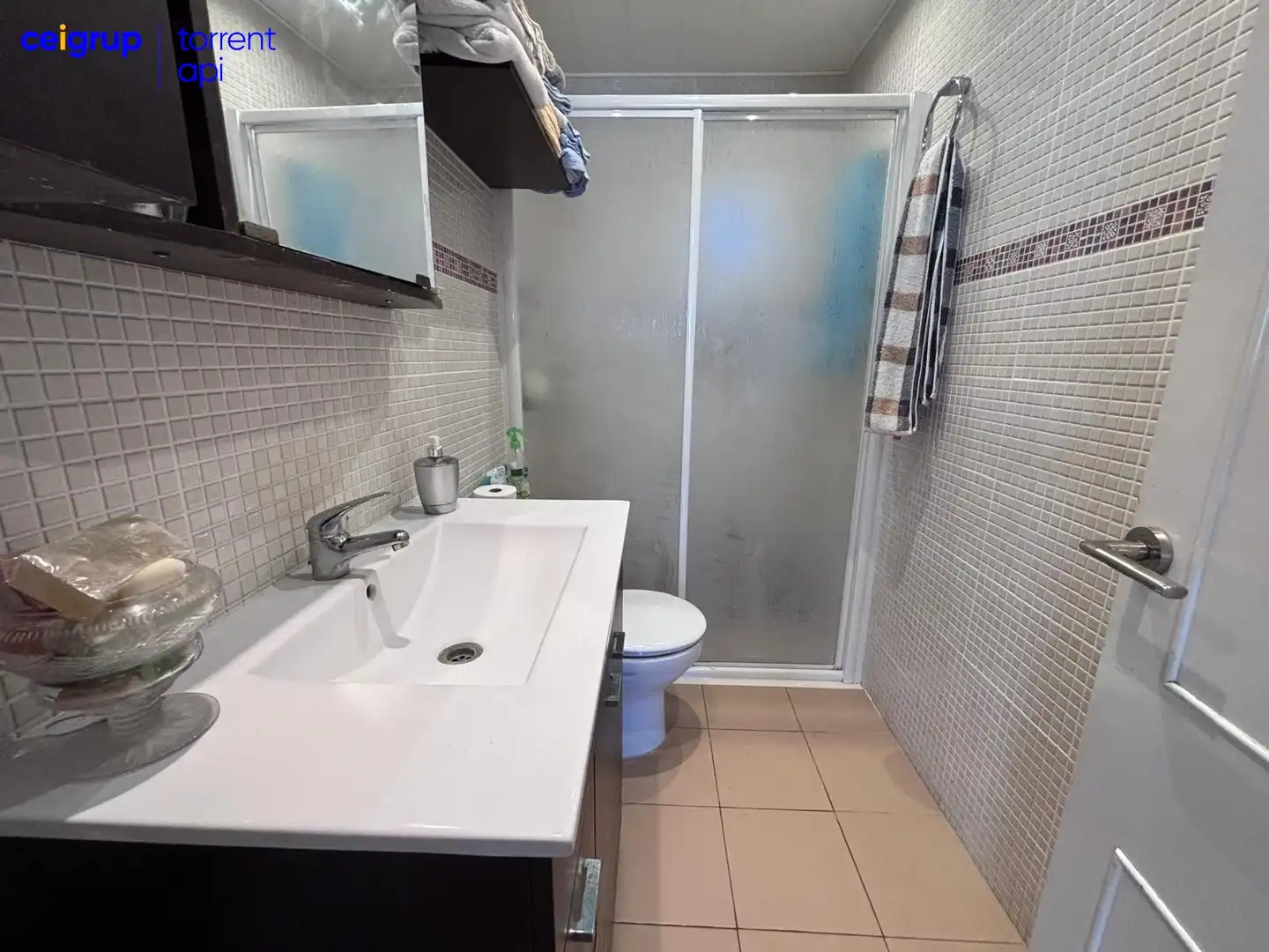 Bathroom of Ground floor for sale in L'Escala  with Air Conditioner and Terrace