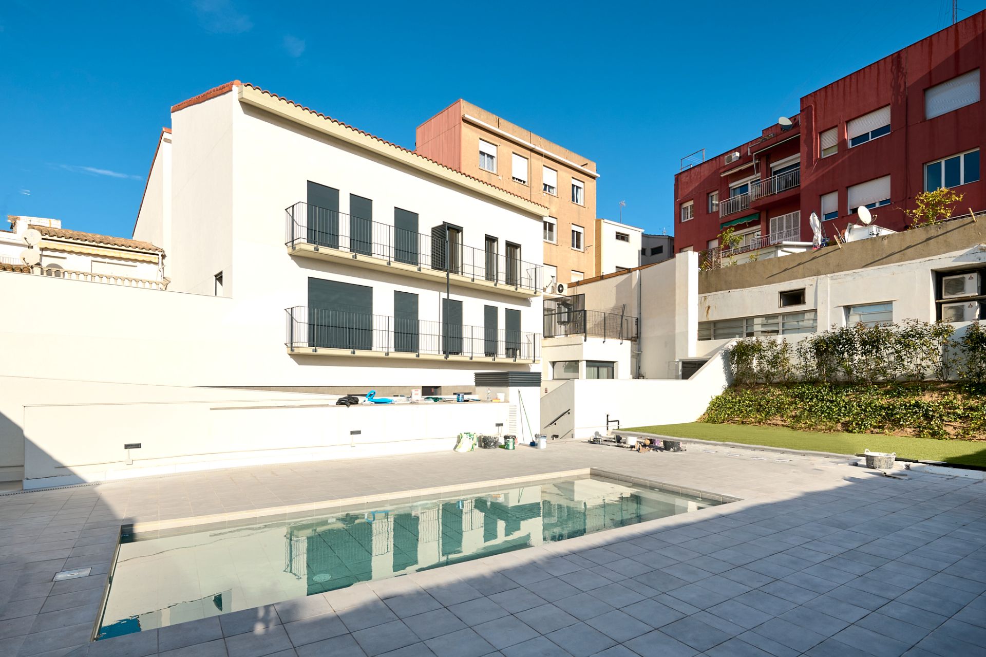 Piscina de Dúplex de alquiler en Cornellà de Llobregat con Trastero, Balcón y Piscina comunitaria