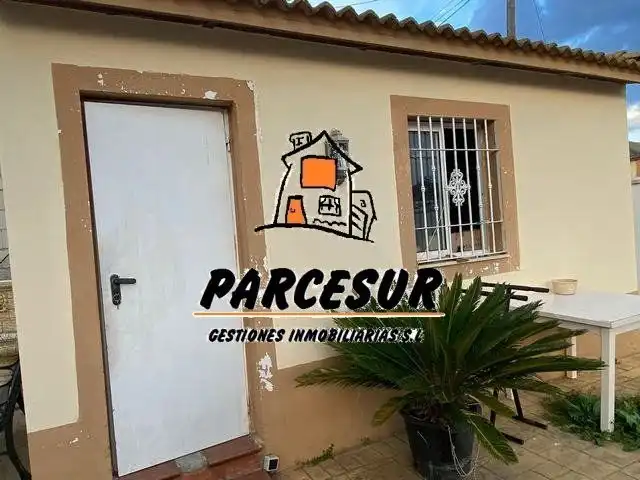 Exterior view of Houses for sale in Córdoba  with Private garden and Storage room