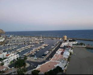 Vista exterior de Pis de lloguer en Roquetas de Mar amb Aire condicionat, Calefacció i Terrassa