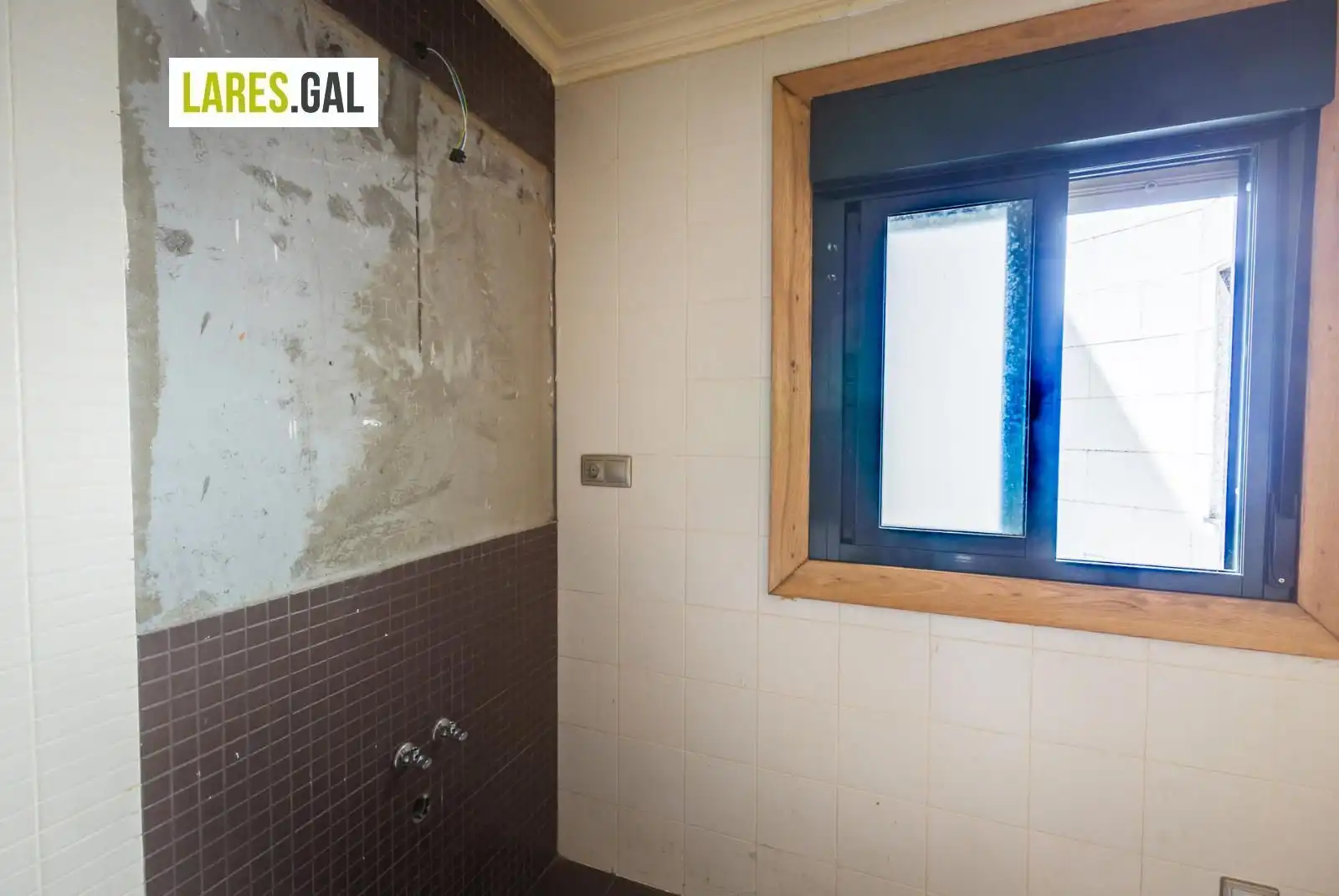 Bathroom of Attic for sale in Cangas   with Terrace
