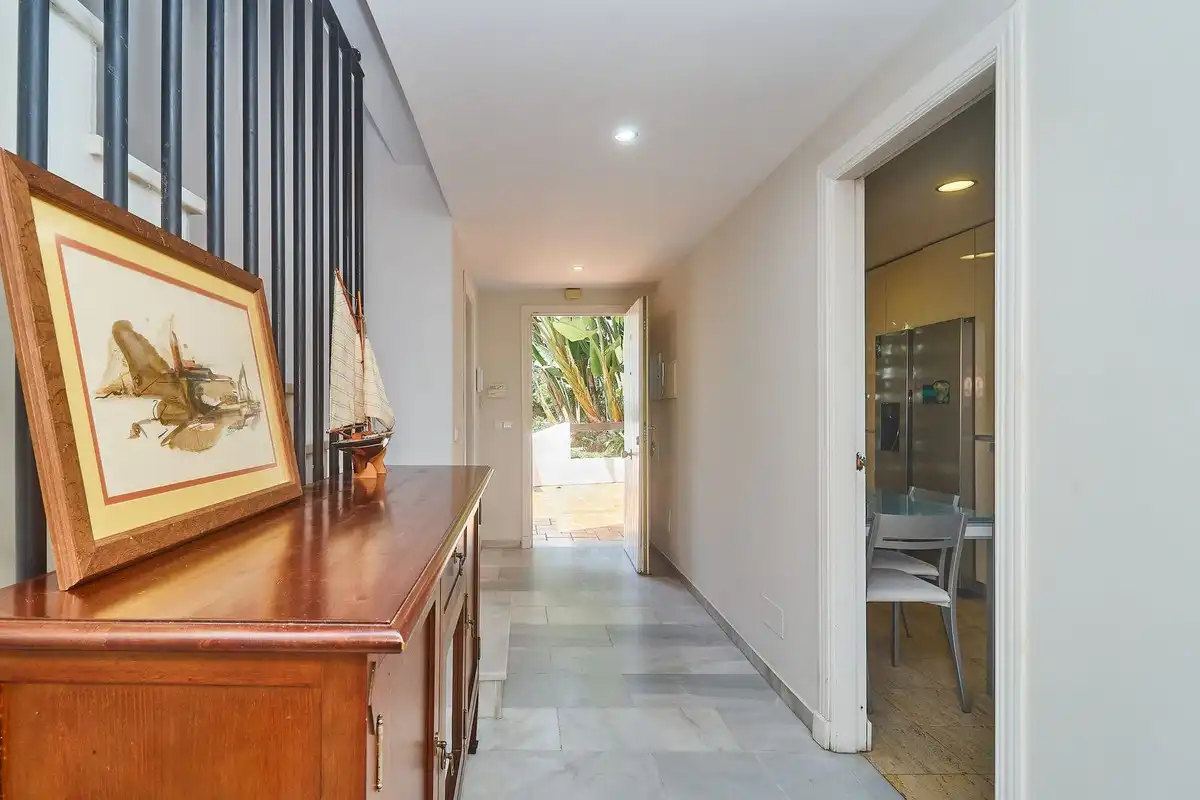 Casa adosada en venta en Marbella con Aire acondicionado, Jardín privado y Terraza