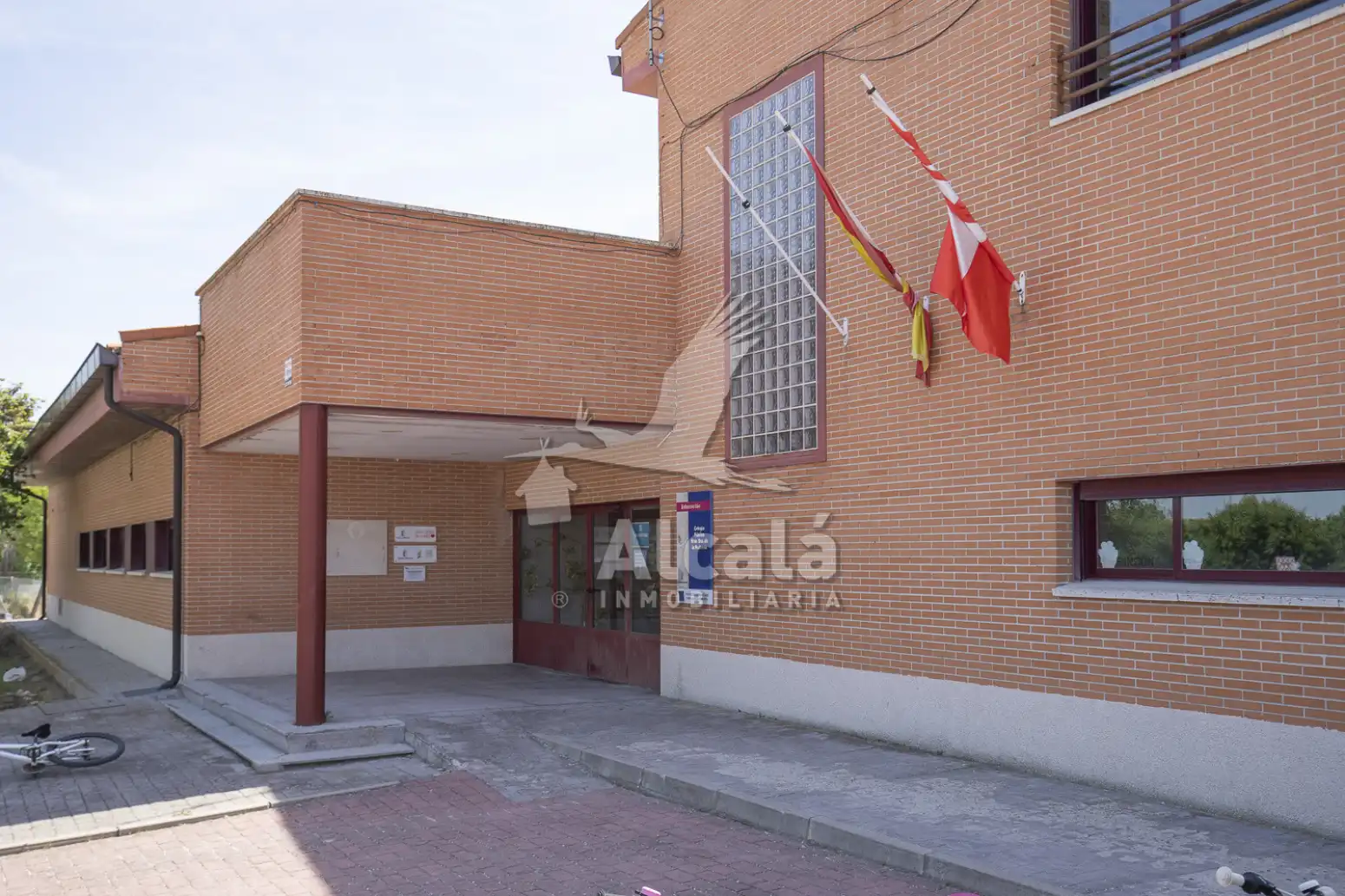 Vista exterior de Oficina en venta en Villamiel de Toledo con Calefacción